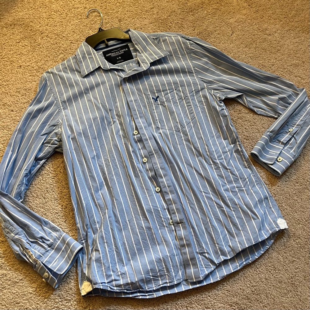 American Eagle Men’s button down